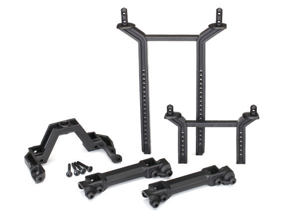 TRAXXAS - BODY MOUNTS AND POSTS F/R